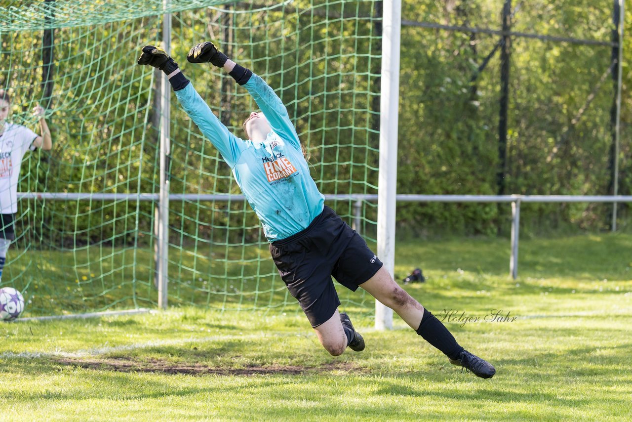 Bild 126 - wBJ SV Henstedt Ulzburg - FSG Oldendorf Itzehoe : Ergebnis: 6:3